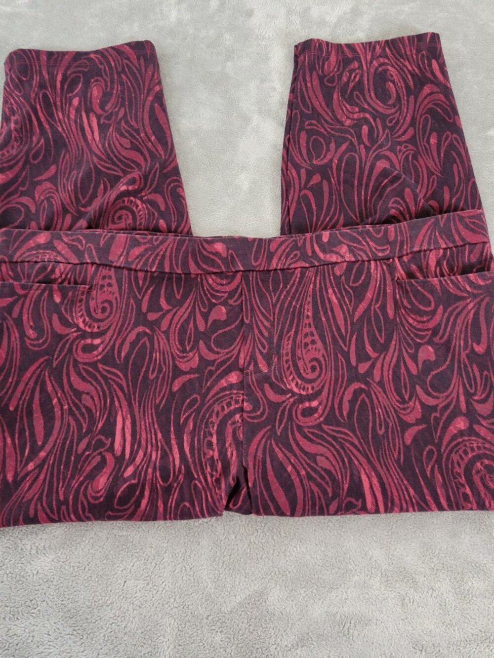 Susan Graver Weekend Plus 2XP Paisley Capri Pants Elastic Waist Pull On PAI59E